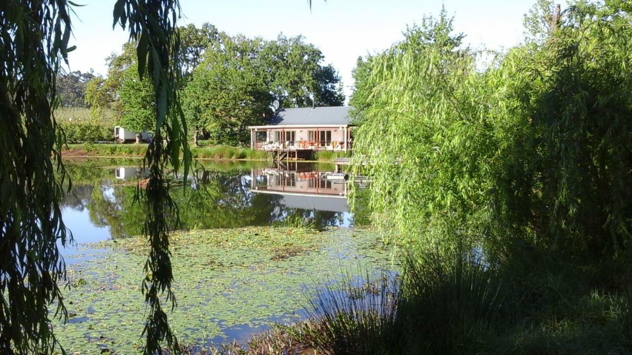 Elgin Country Cottage Exterior photo